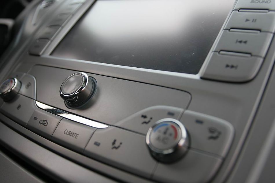 图为蒙迪欧致胜内饰及细节图