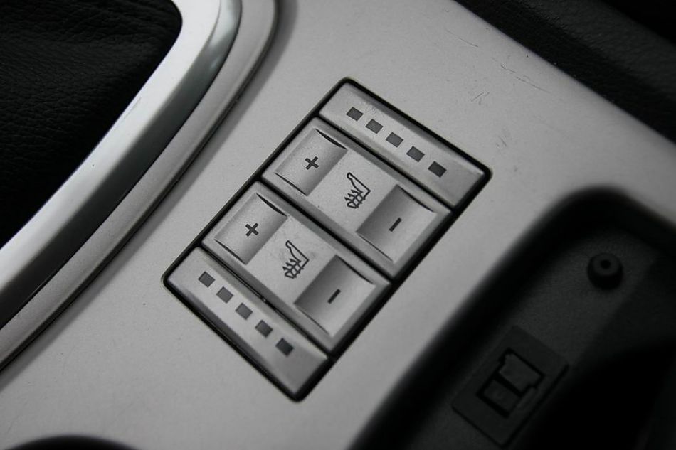 图为蒙迪欧致胜内饰及细节图