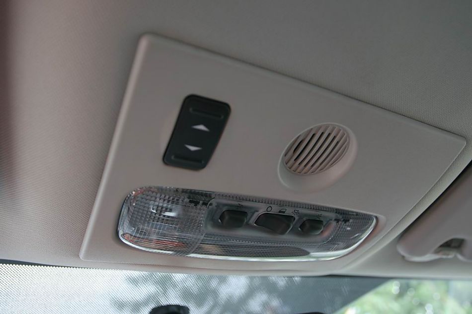 图为蒙迪欧致胜内饰及细节图