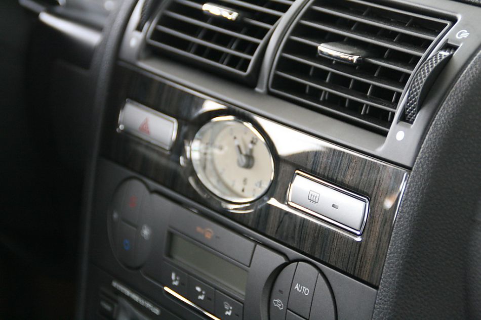 长安福特蒙迪欧中控台