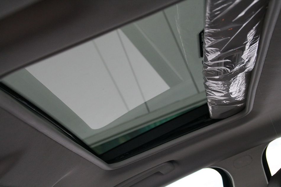 长安福特蒙迪欧天窗