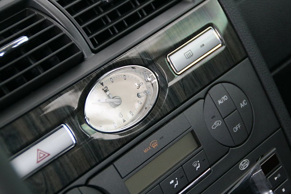 长安福特蒙迪欧中控台