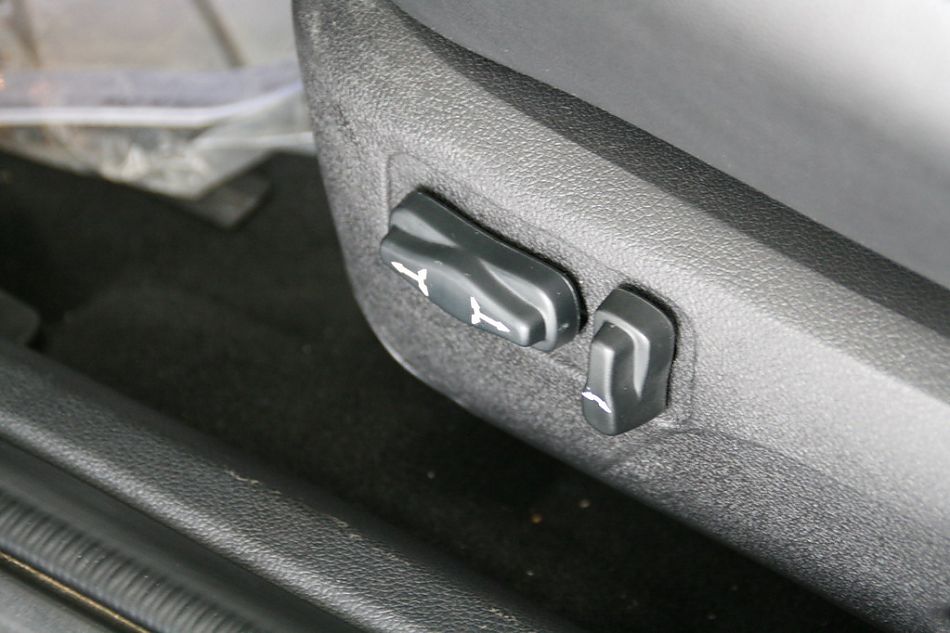 长安福特蒙迪欧内饰