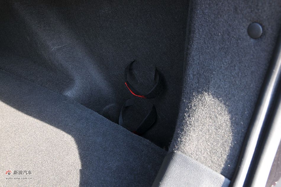 2011款蒙迪欧致胜空间