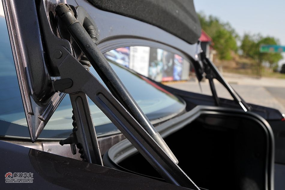 2011款蒙迪欧致胜空间