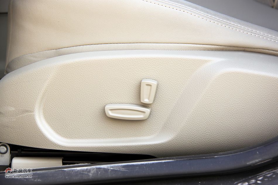 2011款蒙迪欧致胜高清到店实拍