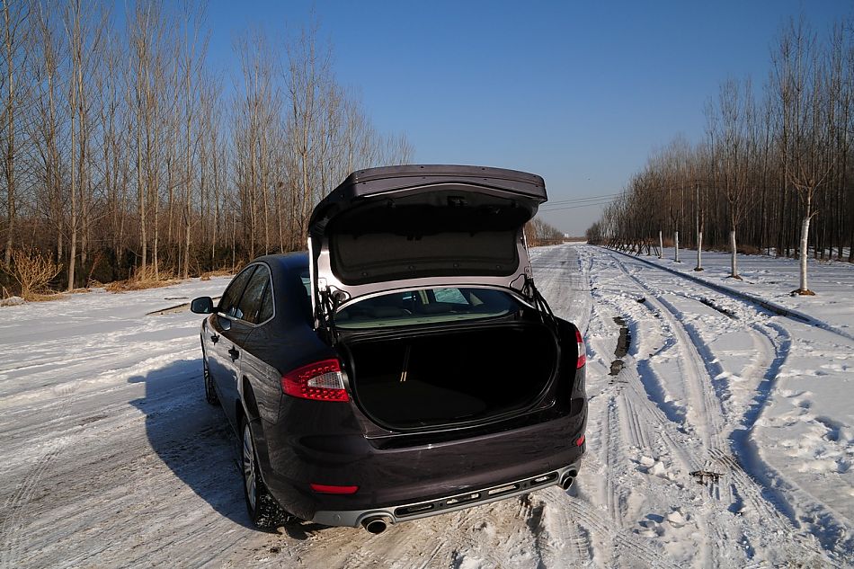 2010款蒙迪欧致胜致胜至尊型实拍