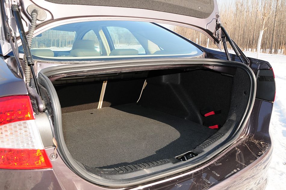 2010款蒙迪欧致胜致胜至尊型实拍