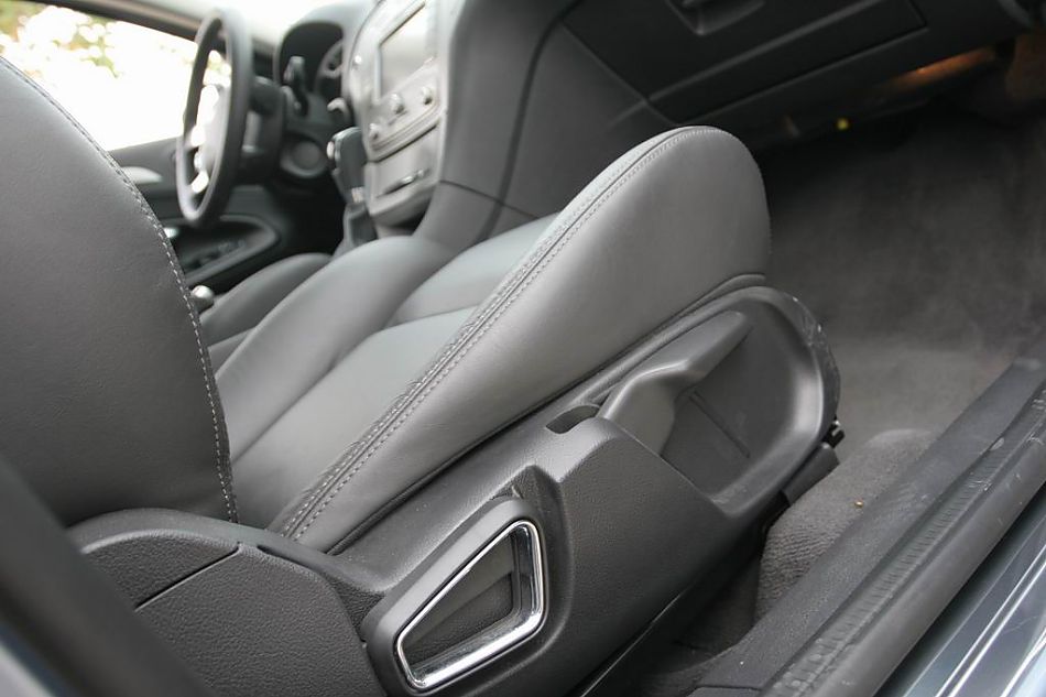 图为蒙迪欧致胜内饰及细节图