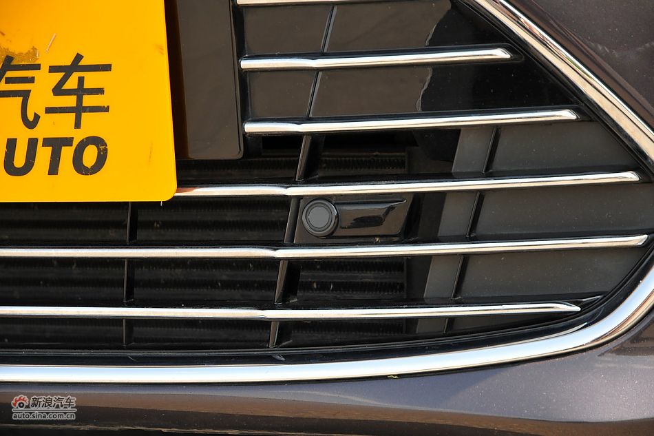 2011款蒙迪欧致胜车身细节