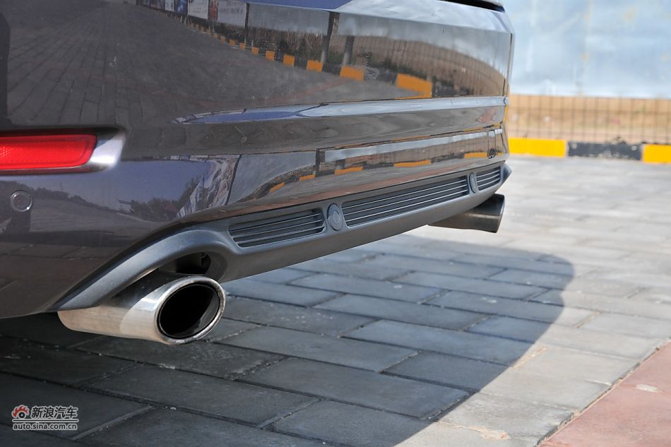 2011款蒙迪欧致胜车身细节