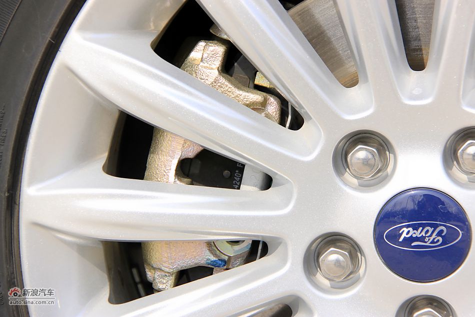 2011款蒙迪欧致胜高清到店实拍