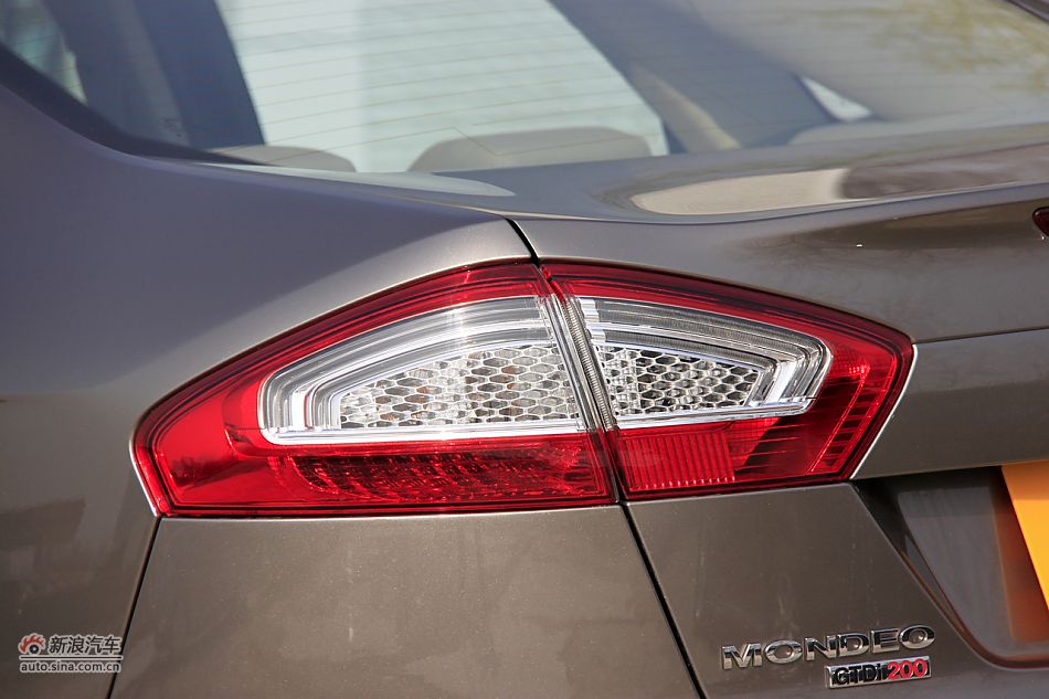 2011款蒙迪欧致胜高清到店实拍