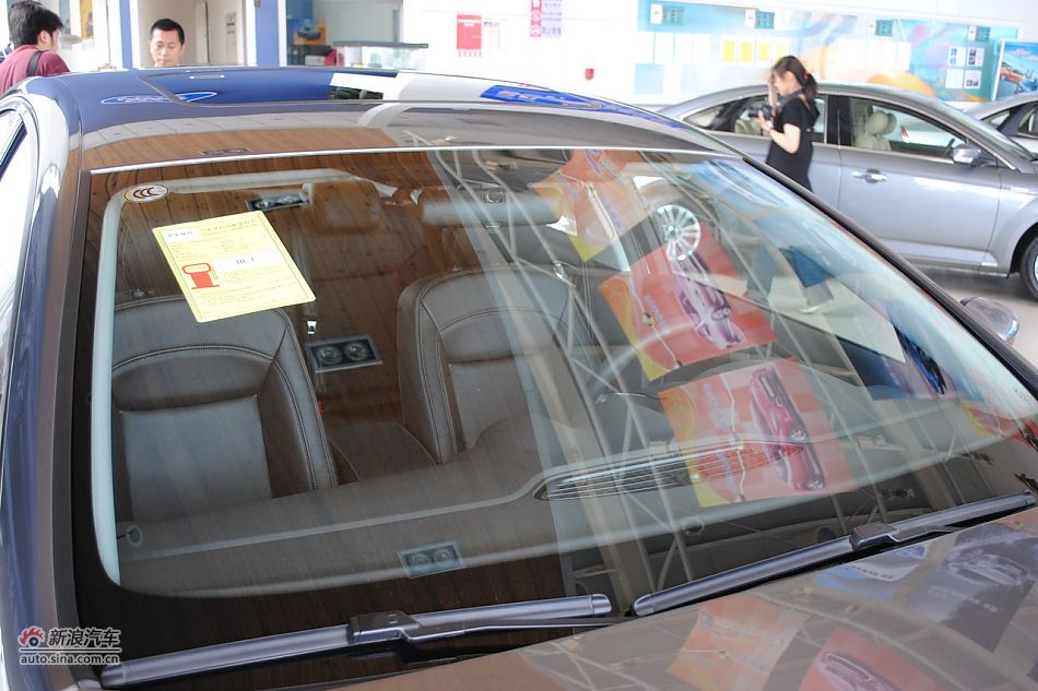 车辆外观及细节