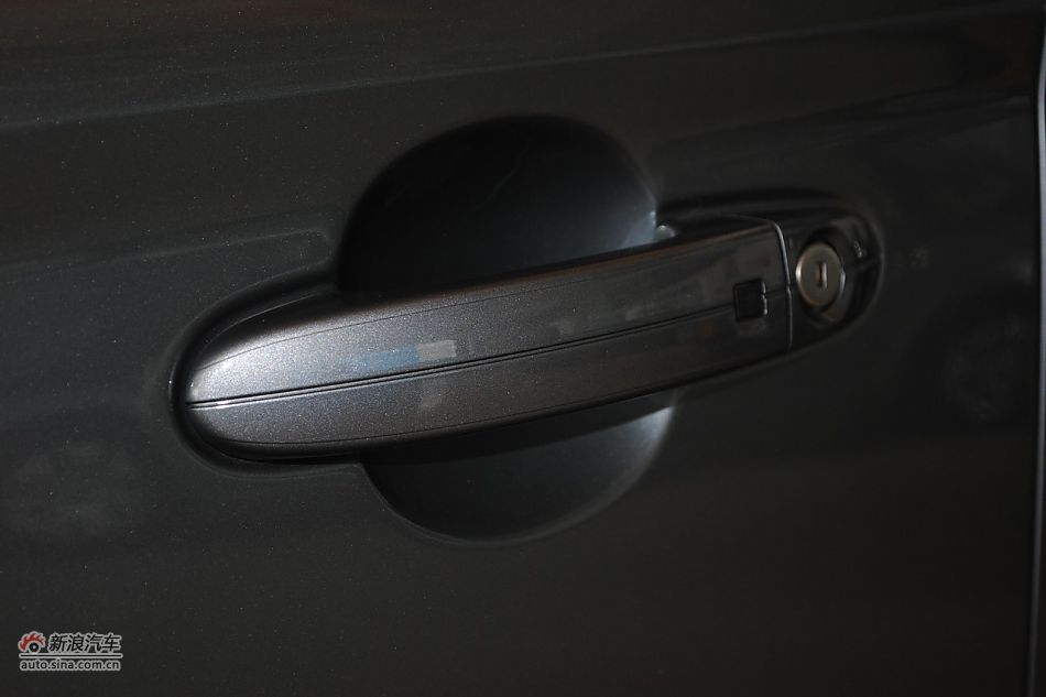 车辆外观及细节