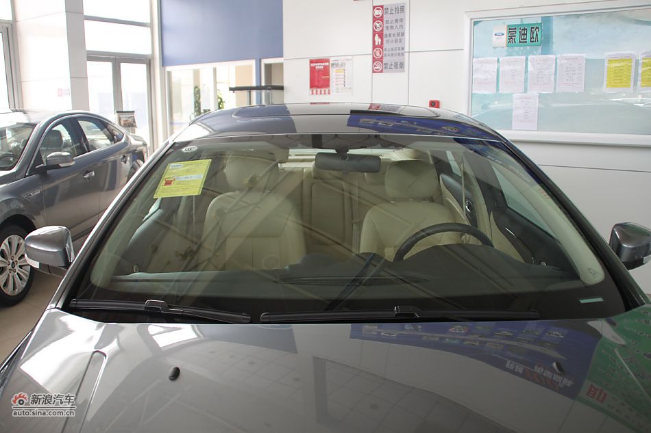 车辆外观及细节