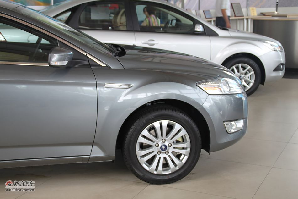 车辆外观及细节