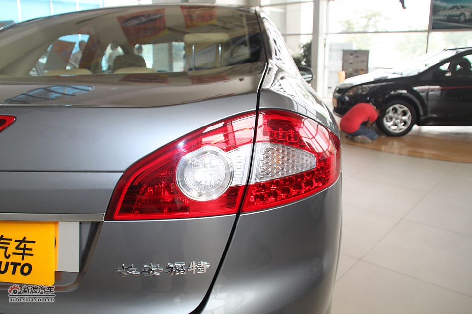 车辆外观及细节