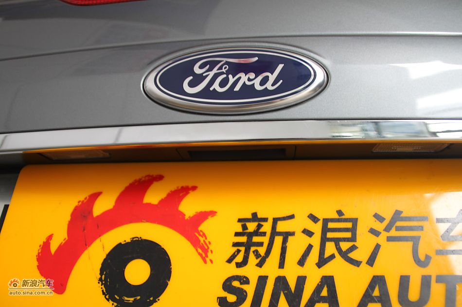 车辆外观及细节