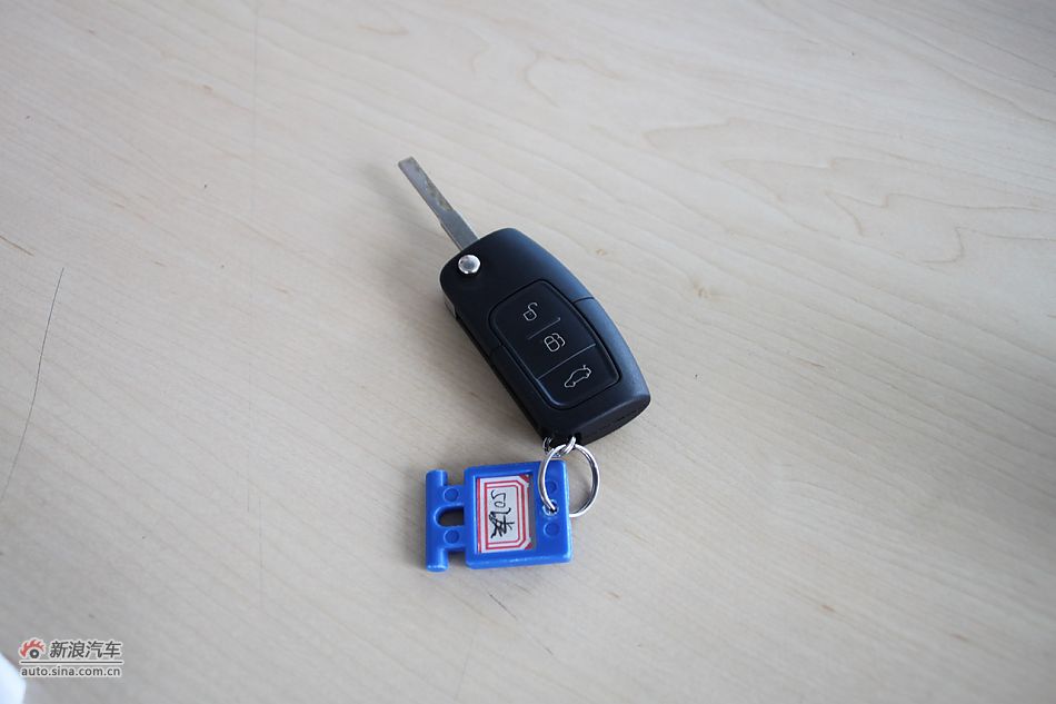 发动机、底盘悬挂及后备箱