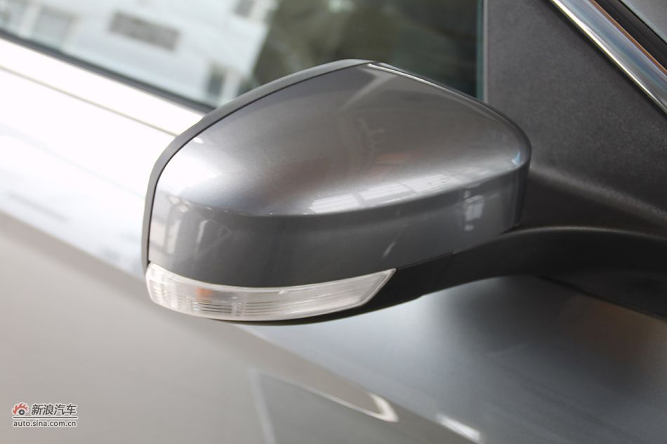 车辆外观及细节