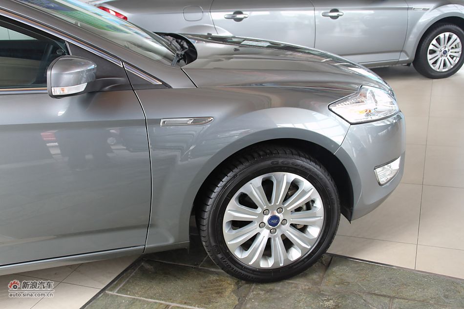 车辆外观及细节