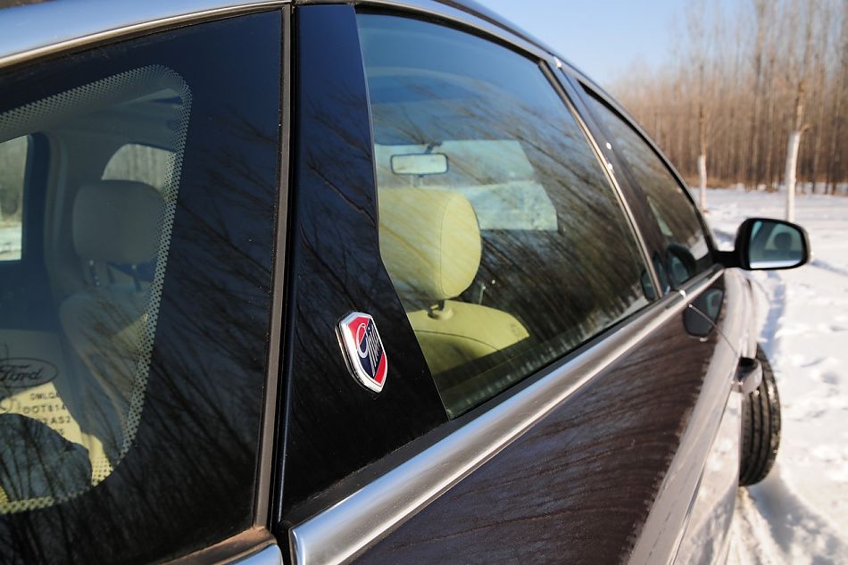 2010款蒙迪欧致胜致胜至尊型外观