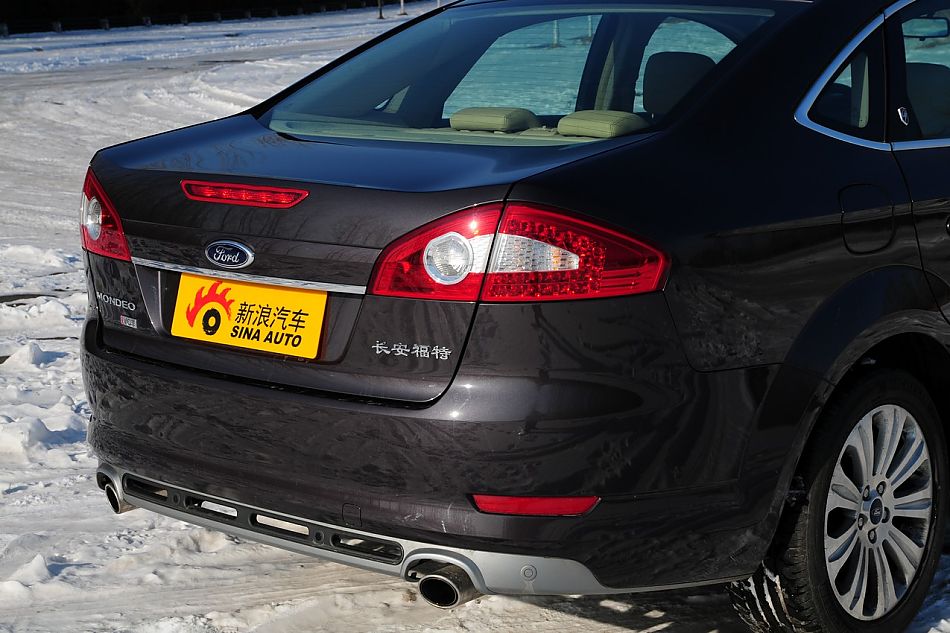 2010款蒙迪欧致胜致胜至尊型外观