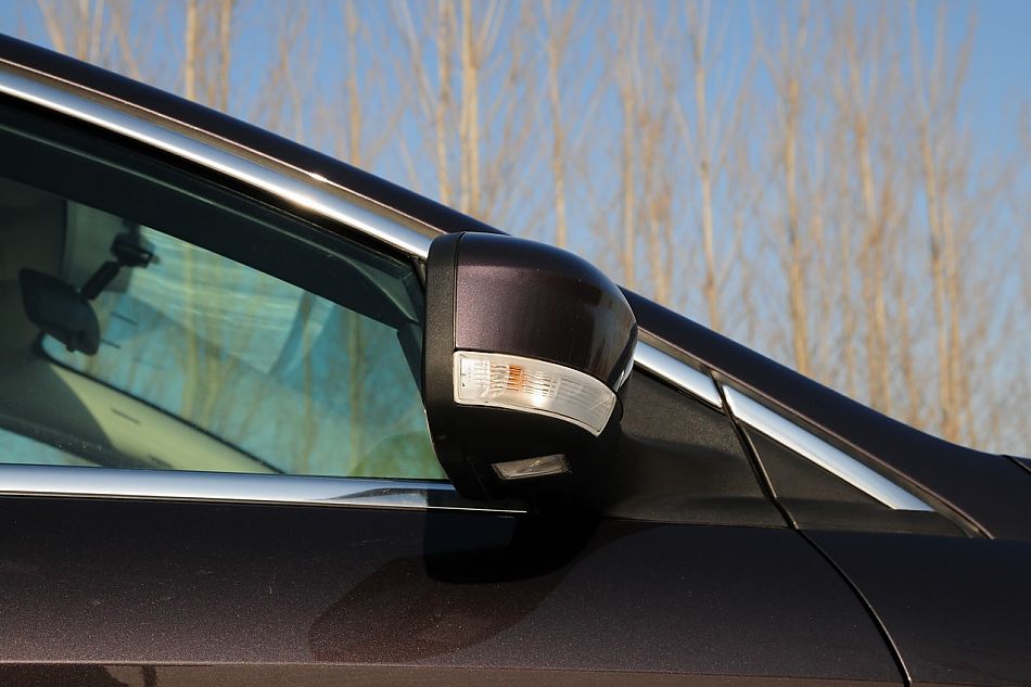 2010款蒙迪欧致胜致胜至尊型外观