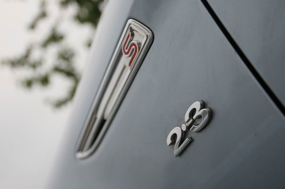 图为蒙迪欧致胜外观及细节