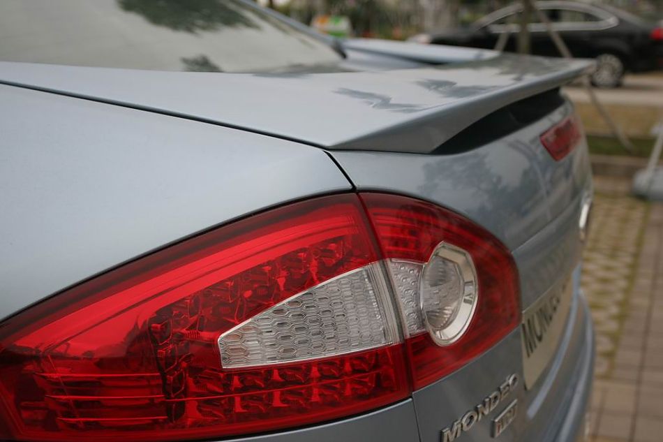 图为蒙迪欧致胜外观及细节