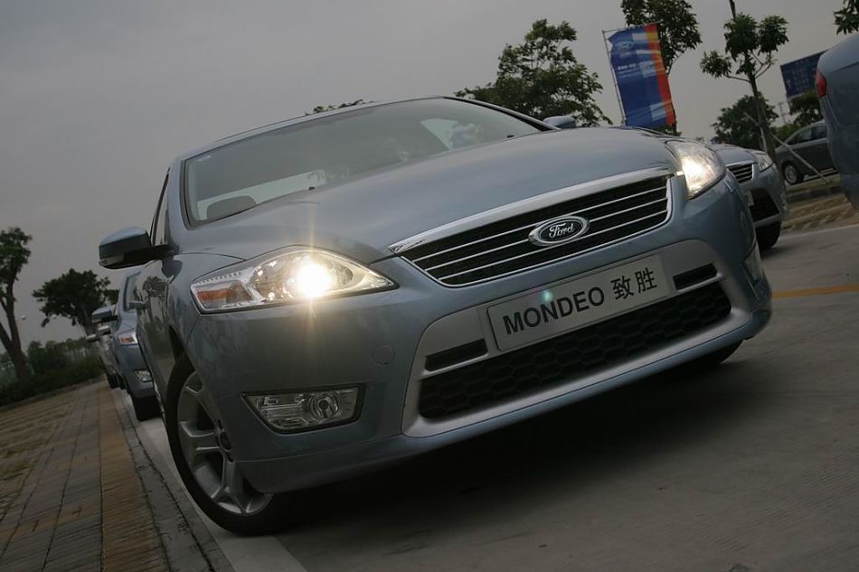 图为蒙迪欧致胜外观及细节