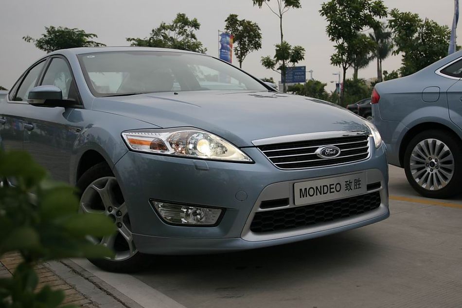 图为蒙迪欧致胜外观及细节