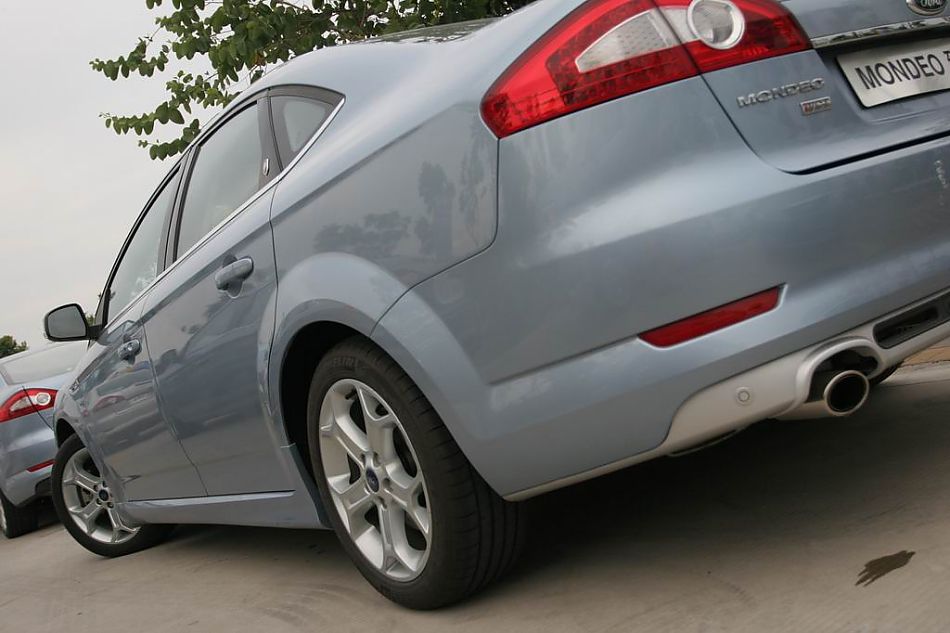 图为蒙迪欧致胜外观及细节