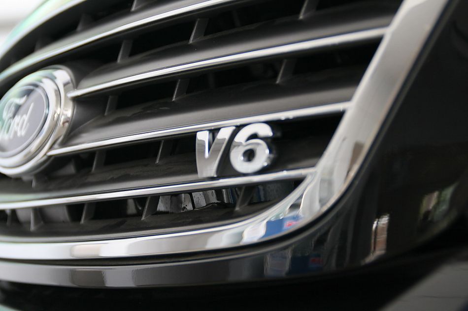 长安福特蒙迪欧进气格栅