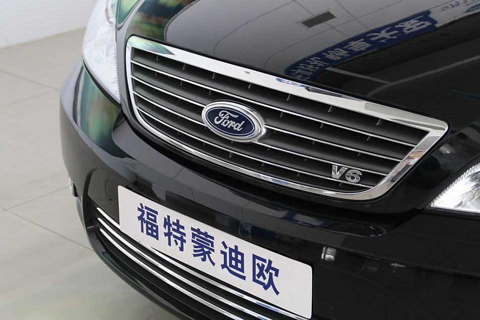 长安福特蒙迪欧进气格栅