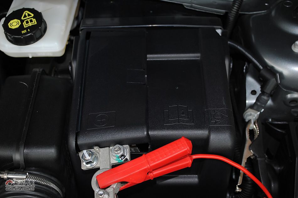 发动机、底盘悬挂及后备箱