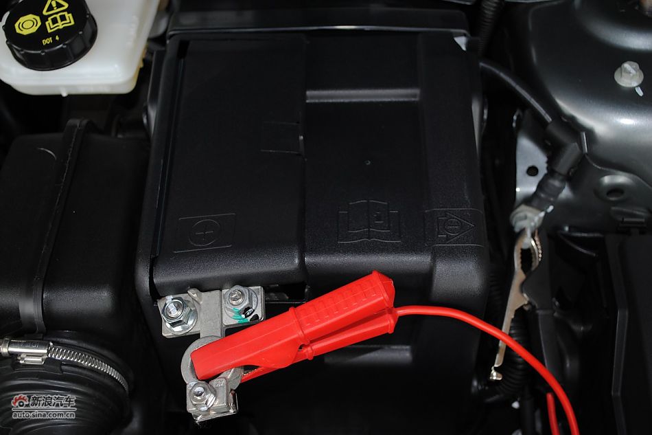 发动机、底盘悬挂及后备箱