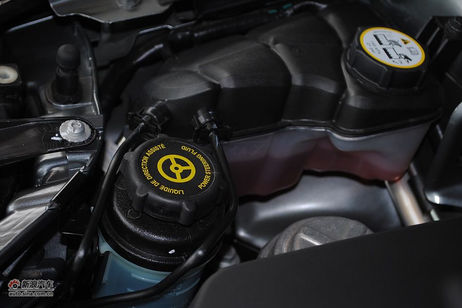 发动机、底盘悬挂及后备箱