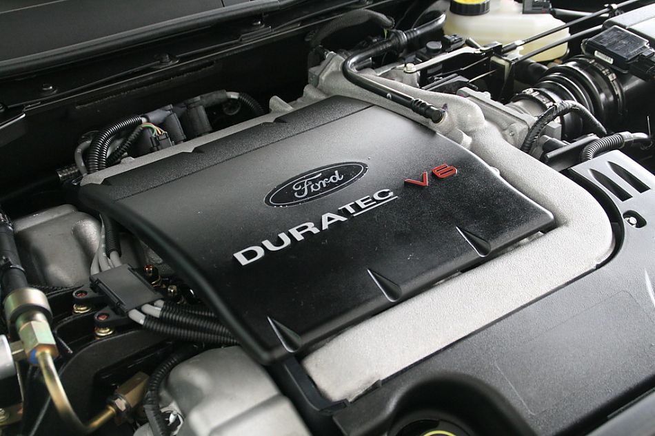 长安福特蒙迪欧发动机