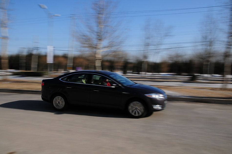 2010款蒙迪欧致胜试车实拍