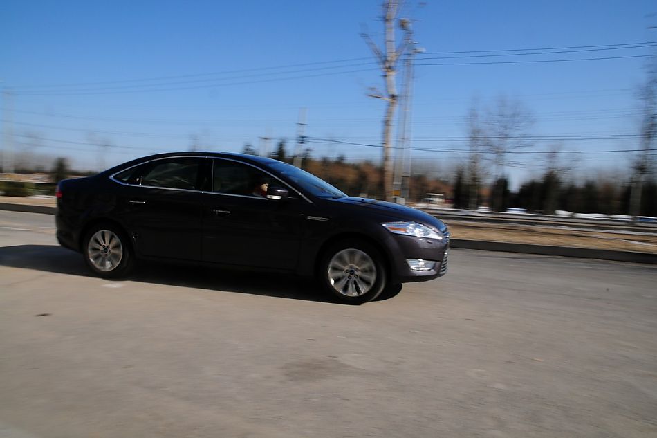 2010款蒙迪欧致胜试车实拍