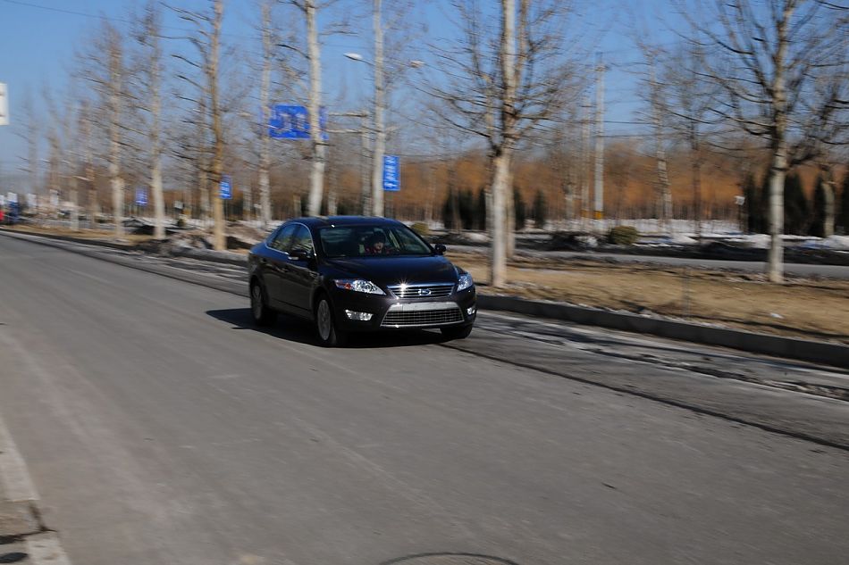 2010款蒙迪欧致胜试车实拍