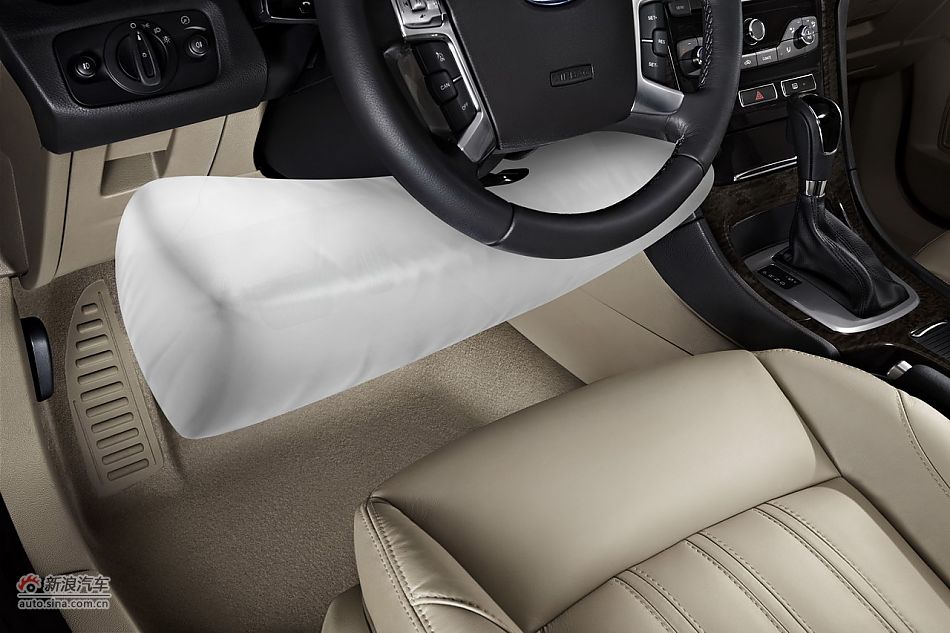 2011款蒙迪欧致胜内饰及细节