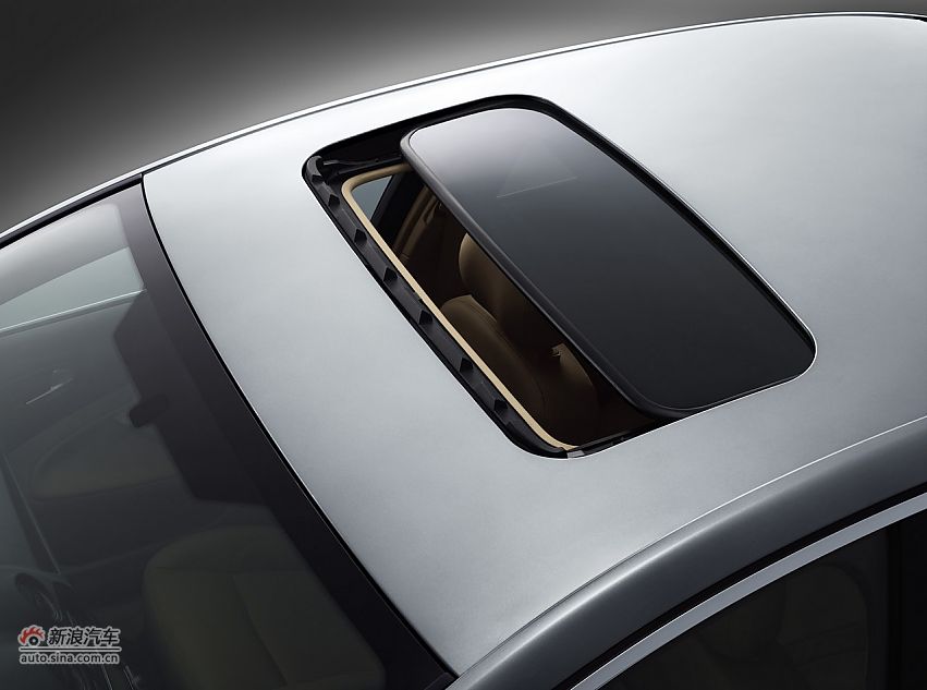 2011款蒙迪欧致胜外观