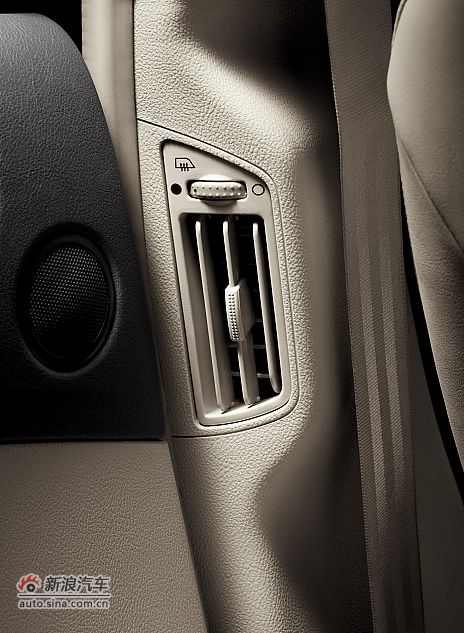 2011款蒙迪欧致胜内饰