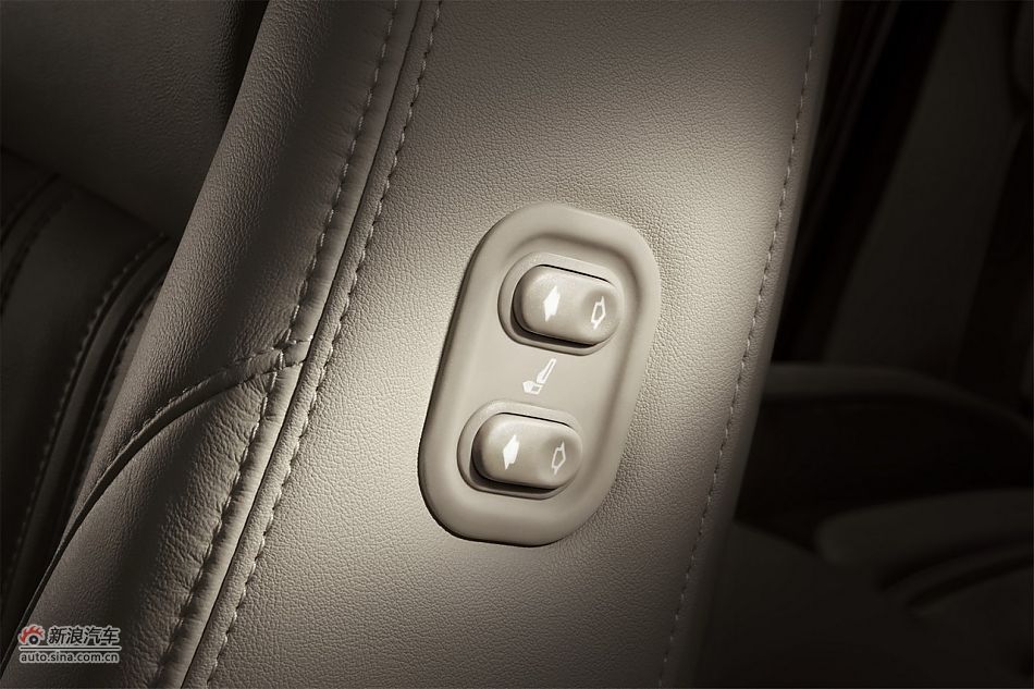 2011款蒙迪欧致胜内饰