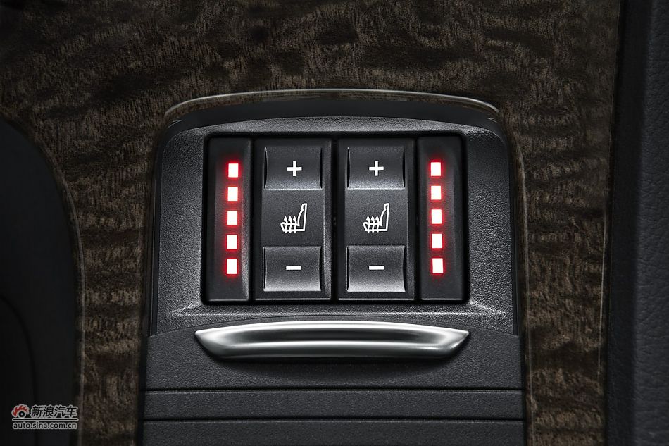 2011款蒙迪欧致胜内饰