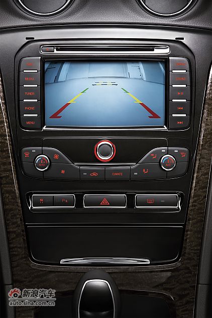 2011款蒙迪欧致胜内饰