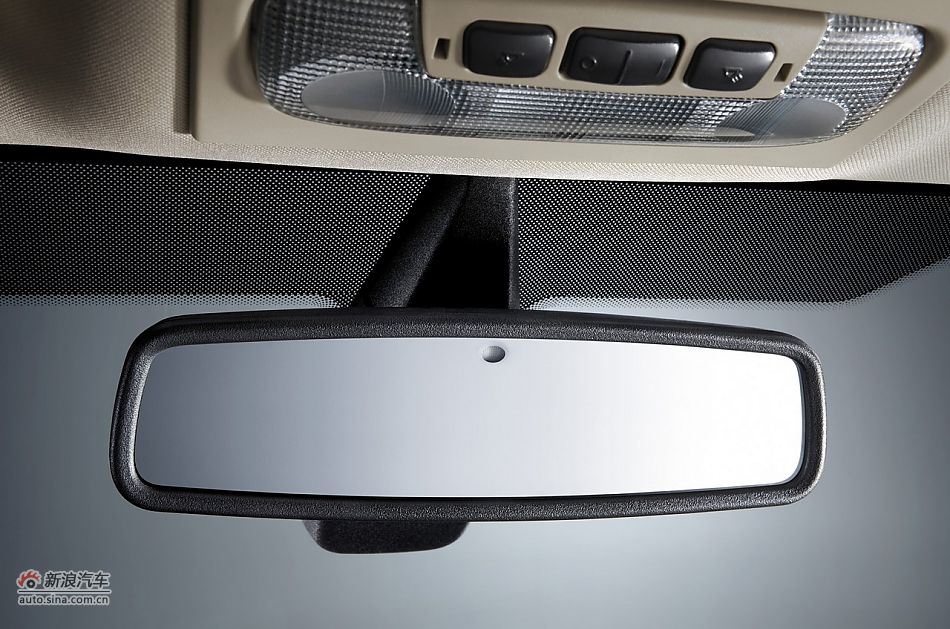 2011款蒙迪欧致胜内饰